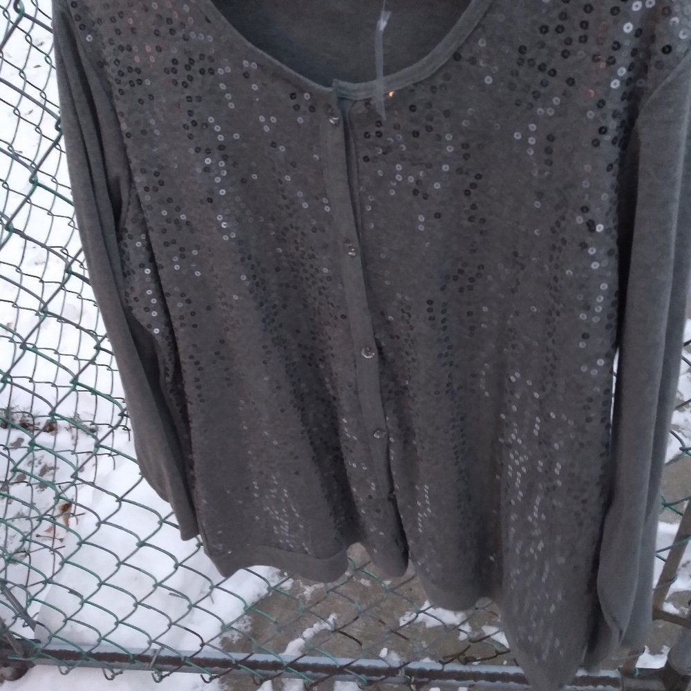 Quacker Factory Women 1X Grey With Sequence